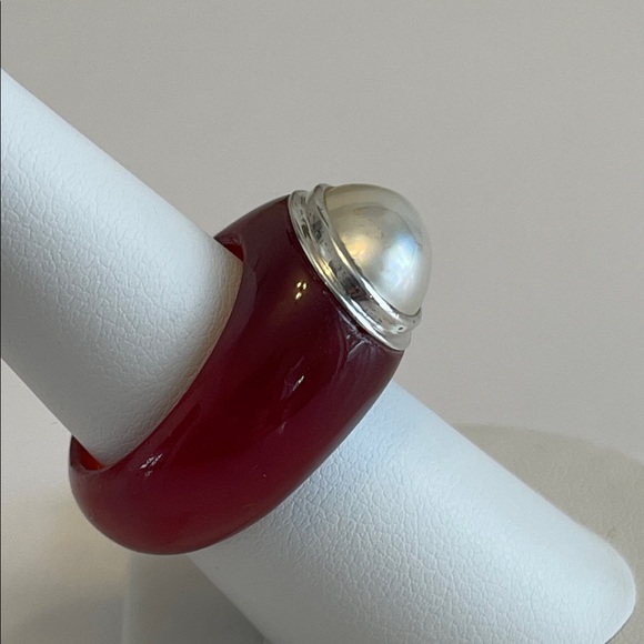 Genuine Red Jade Ring With Mabe Pearl In 925 Sterling Silver Bezel Setting - Picture 4 of 16